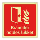 Branndør holdes lukket