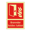 Branndør holdes lukket