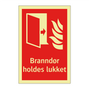 Branndør holdes lukket