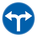 402.8 Påbudt kjøreretning & 402.8 Påbudt kjøreretning & 402.8 Påbudt kjøreretning