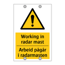 Working in radar mast Arbeid pågår i radarmasten